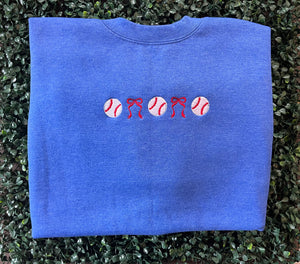 Baseball Sweatshirt , game day sweatshirt, baseballs and bows sweatshirt , bows and baseballs sweatshirt , monogrammed baseball sweatshirt 
