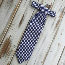 Boys tie