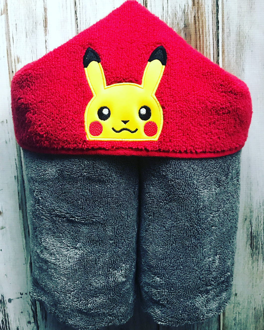 Pokémon Pikachu Hooded Towel