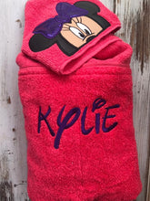 Minnie Mouse hooded towel