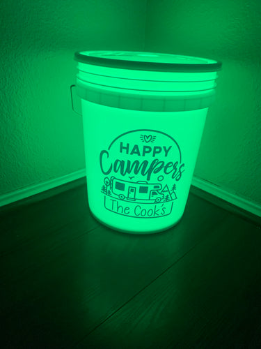 Happy Campers Bucket Decal – Personalized Vinyl Decal (9x9) | Add Your Family Name