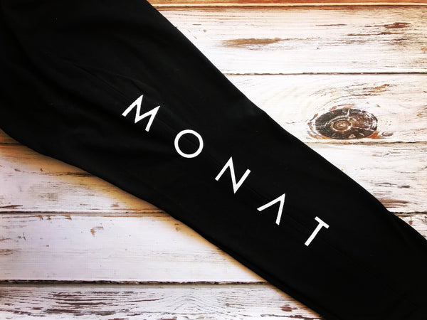 Monat Vinyl Design