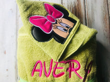 Minnie Mouse hooded towel