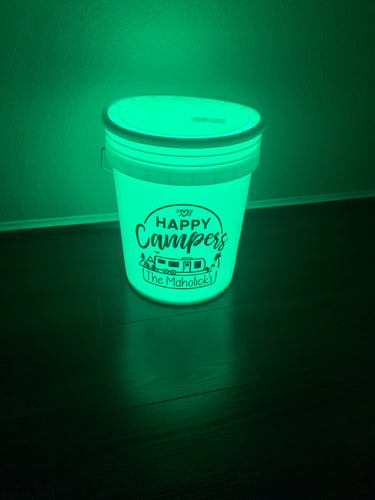 Happy Campers Bucket Decal – Personalized Vinyl Decal (9x9) | Add Your Family Name