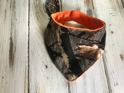 Camo Bandana Bib