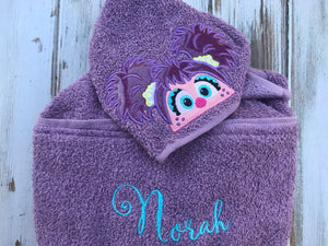 Abby Cadaby Hooded Towel